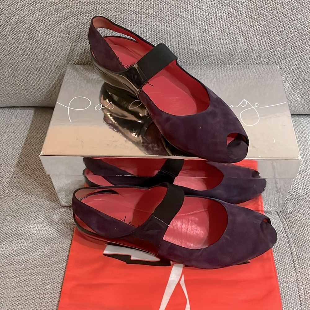 Pas de Rouge Wedge